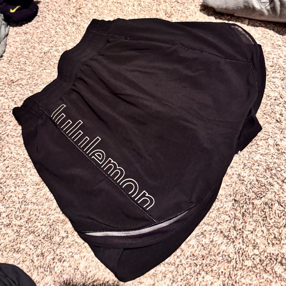 95% NEW - lululemon athletica Black Athletic Women’s Skorts